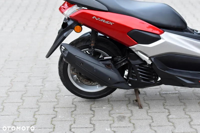 Yamaha NMAX - 10