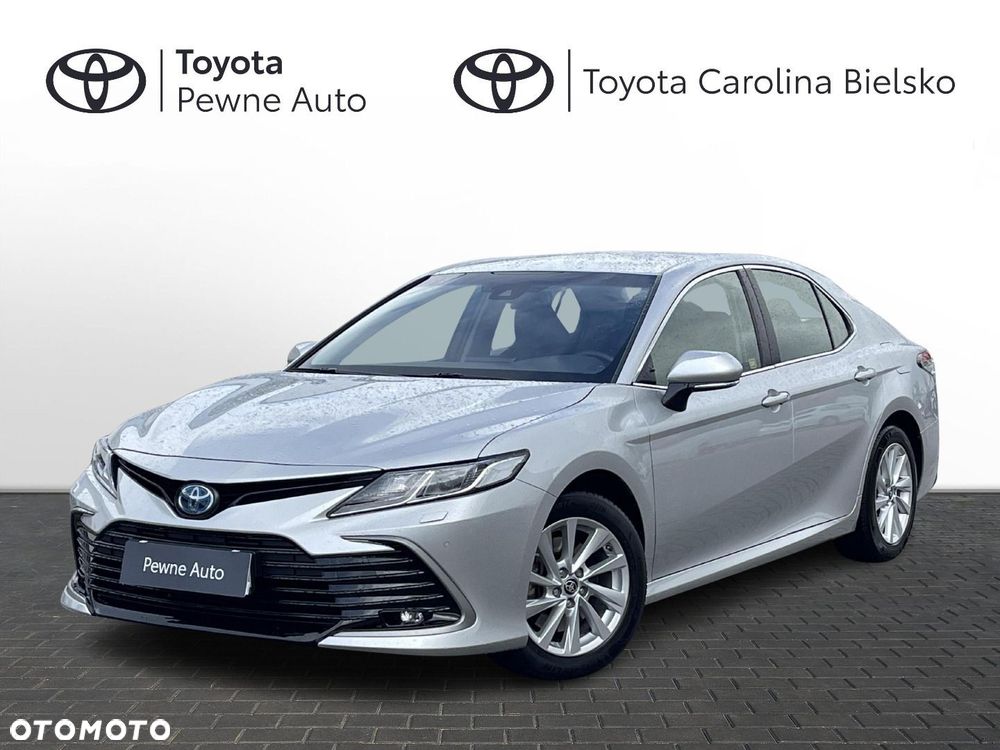 Toyota Camry - 1