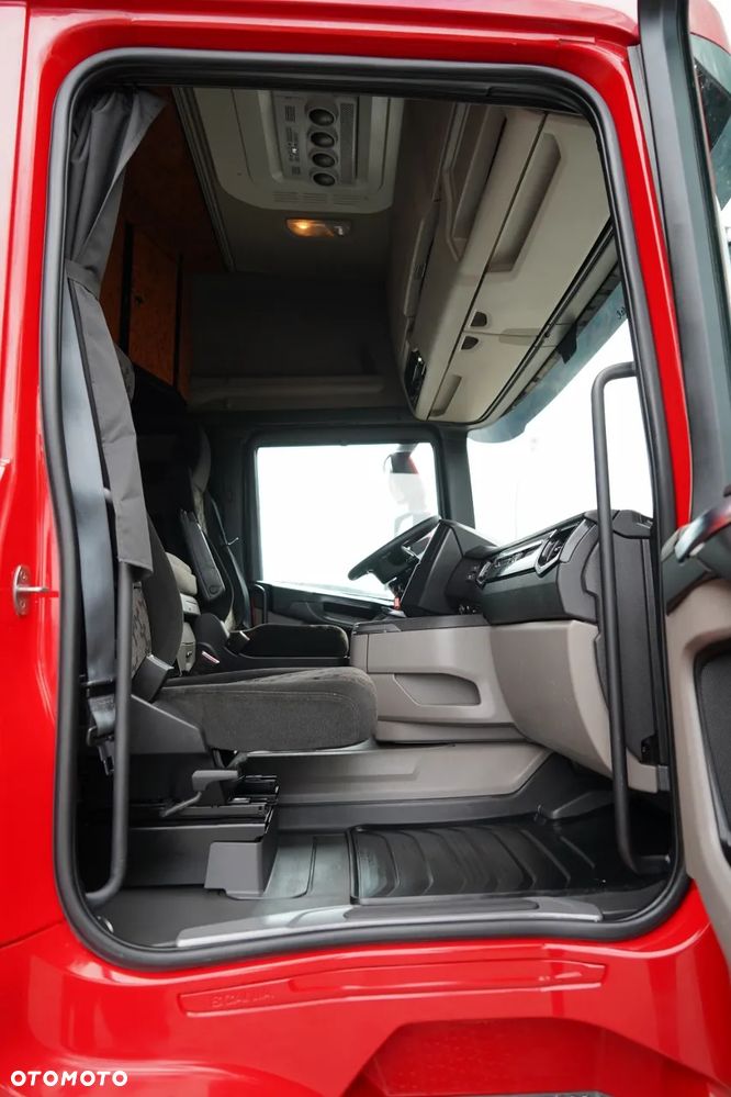 Scania R 450 / RETARDER / KLIMA POSTOJOWA / ZBIORNIKI 1000 L / - 33