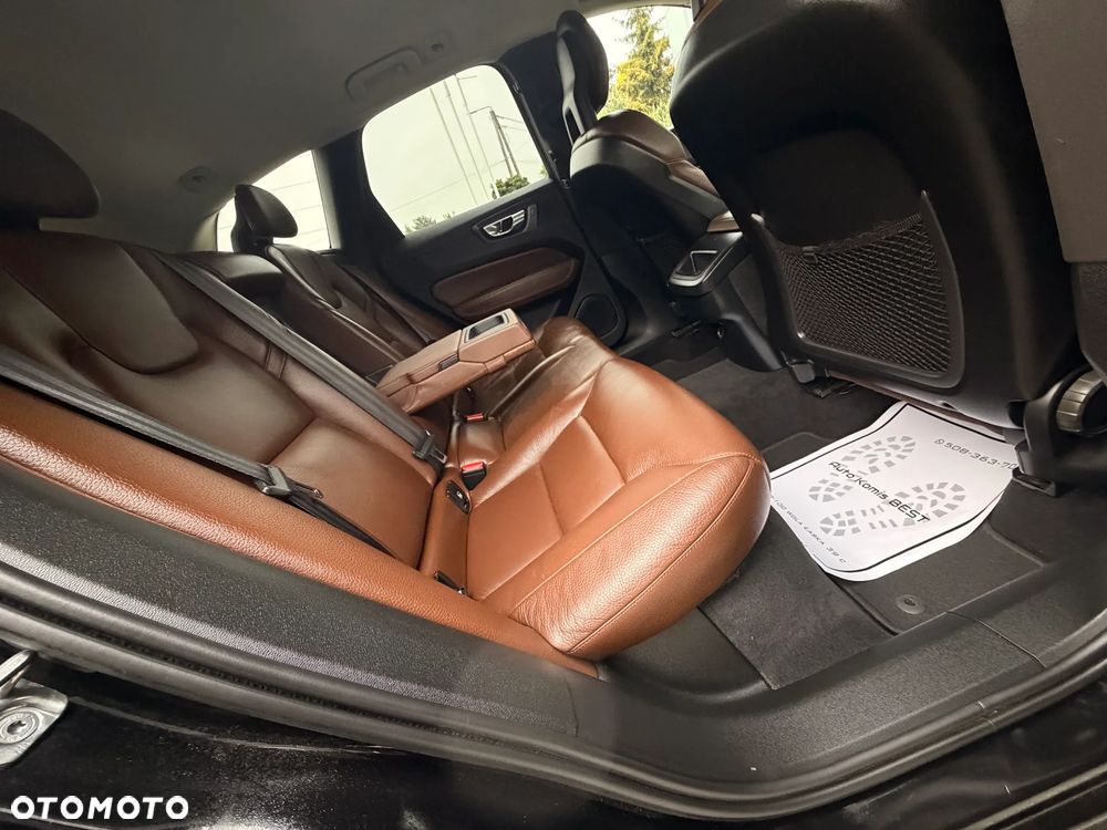Volvo XC 60 D4 AWD Geartronic RDesign - 6