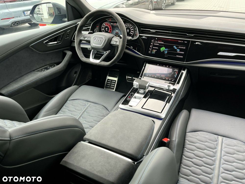 Audi RS Q8 - 27