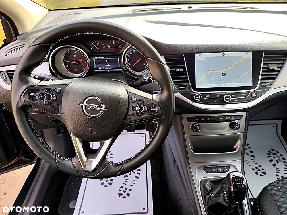 Opel Astra - 10
