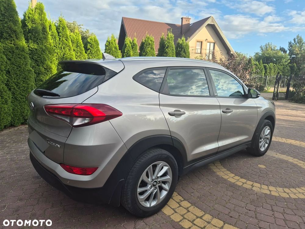 Hyundai Tucson 1.6 GDI BlueDrive GO 2WD - 12