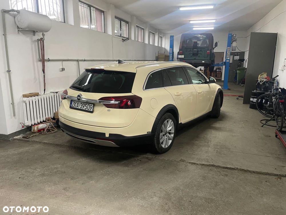 Opel Insignia 2.0 CDTI 4x4 Sports Tourer - 14
