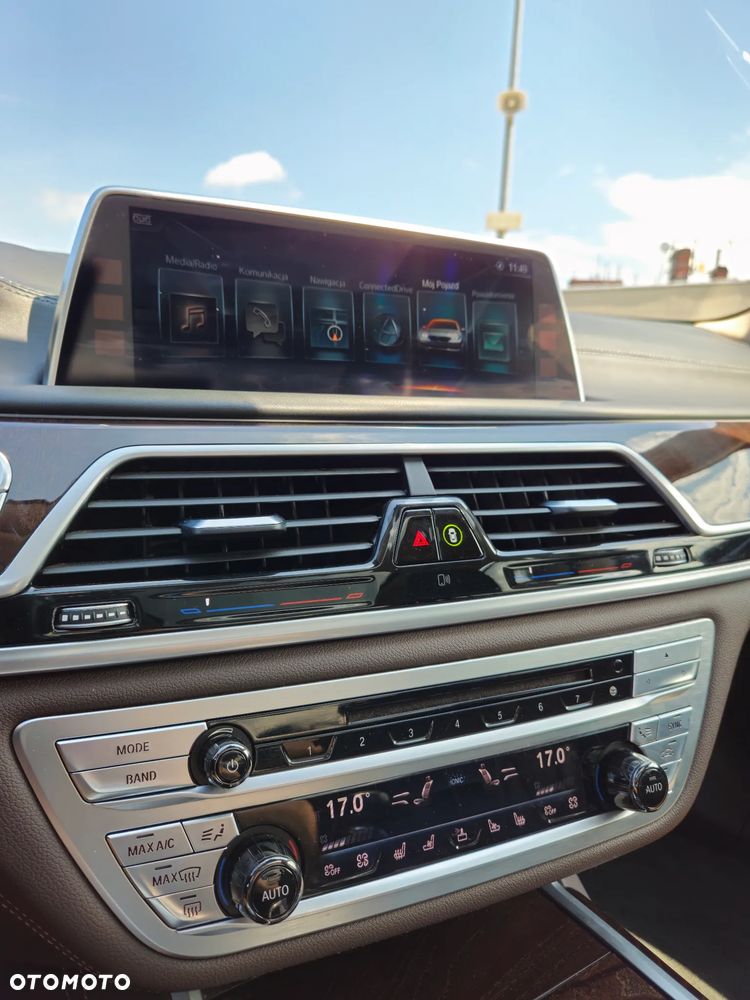 BMW Seria 7 750Li Edition Exclusive - 22