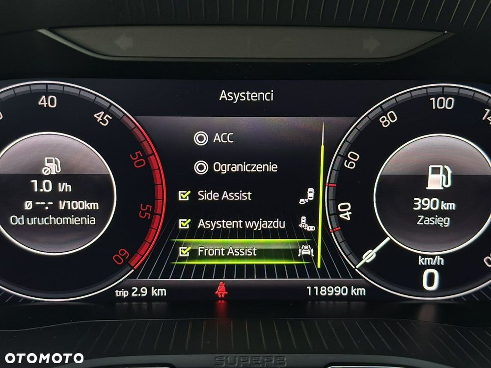 Skoda Superb 2.0 TDI SCR Style - 23