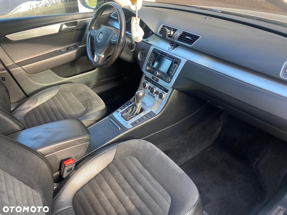 Volkswagen Passat 2.0 TDI Comfortline DSG - 10