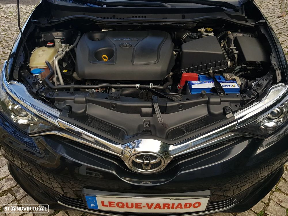 Toyota Auris Touring Sports 1.4 D-4D Comfort+Pack Sport - 24
