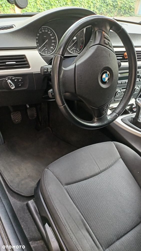 BMW Seria 3 - 21