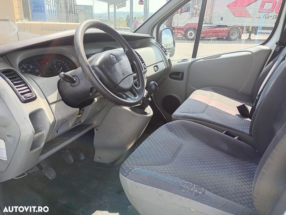 Renault Trafic 115 DCi - 8