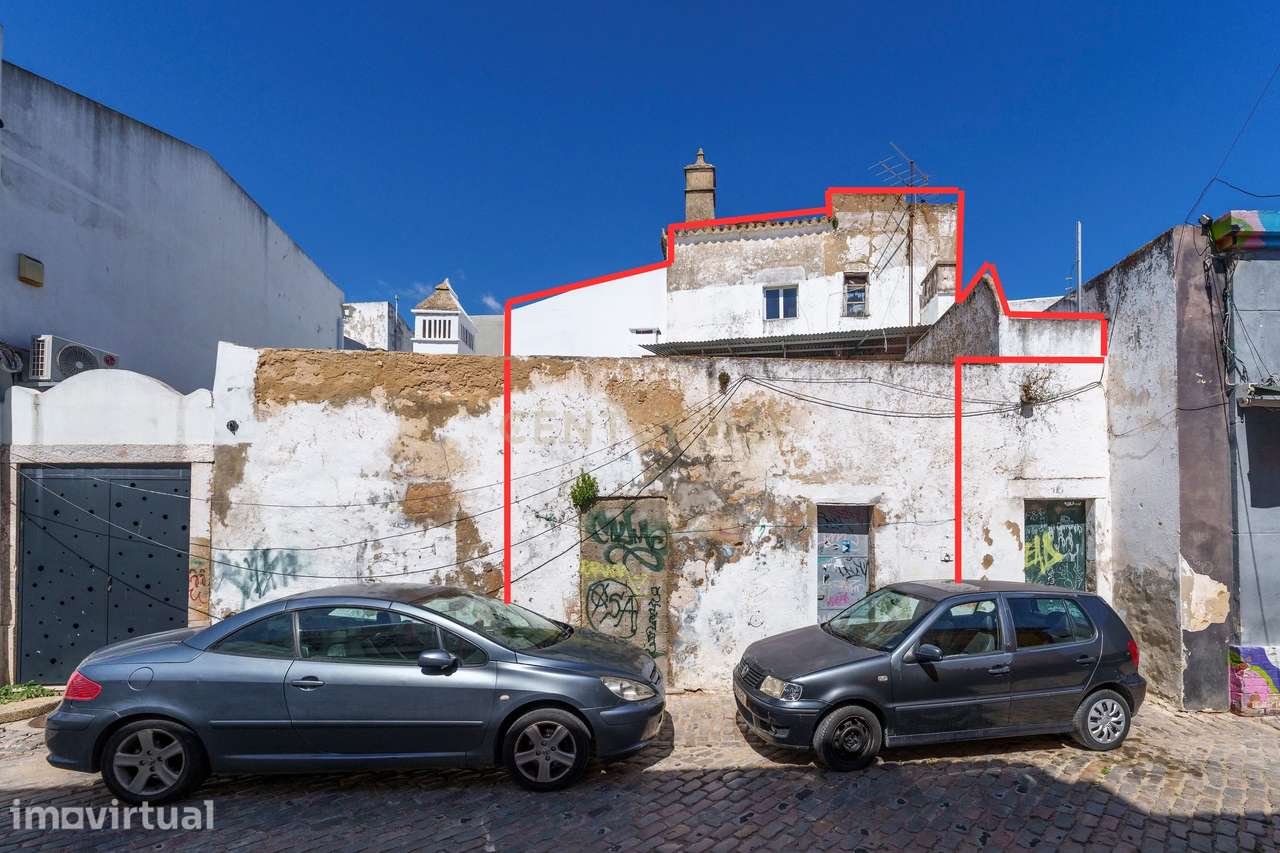 Andar de Moradia T7 | Baixa de Faro | Potencial para Hostel | Terraços - Grande imagem: 4/33