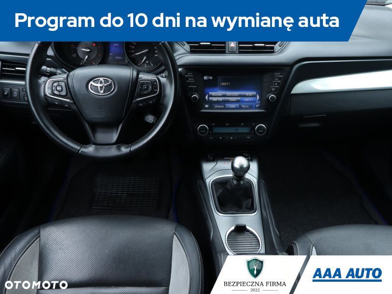 Toyota Avensis - 9