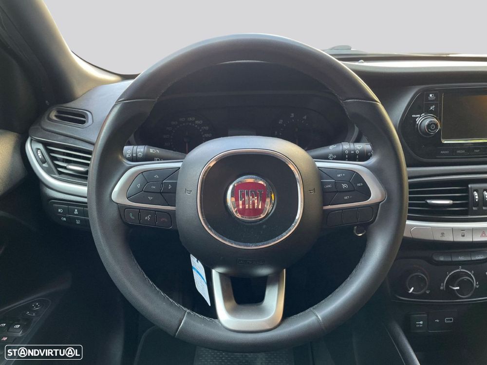 Fiat Tipo Station Wagon 1.3 M-Jet Street - 24