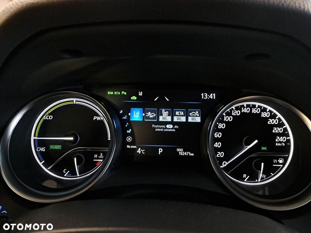 Toyota Camry 2.5 Hybrid Executive CVT - 32