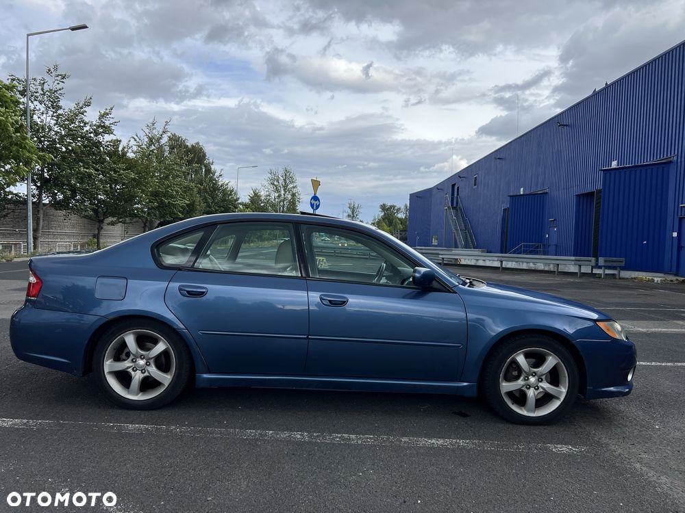 Subaru Legacy - 3