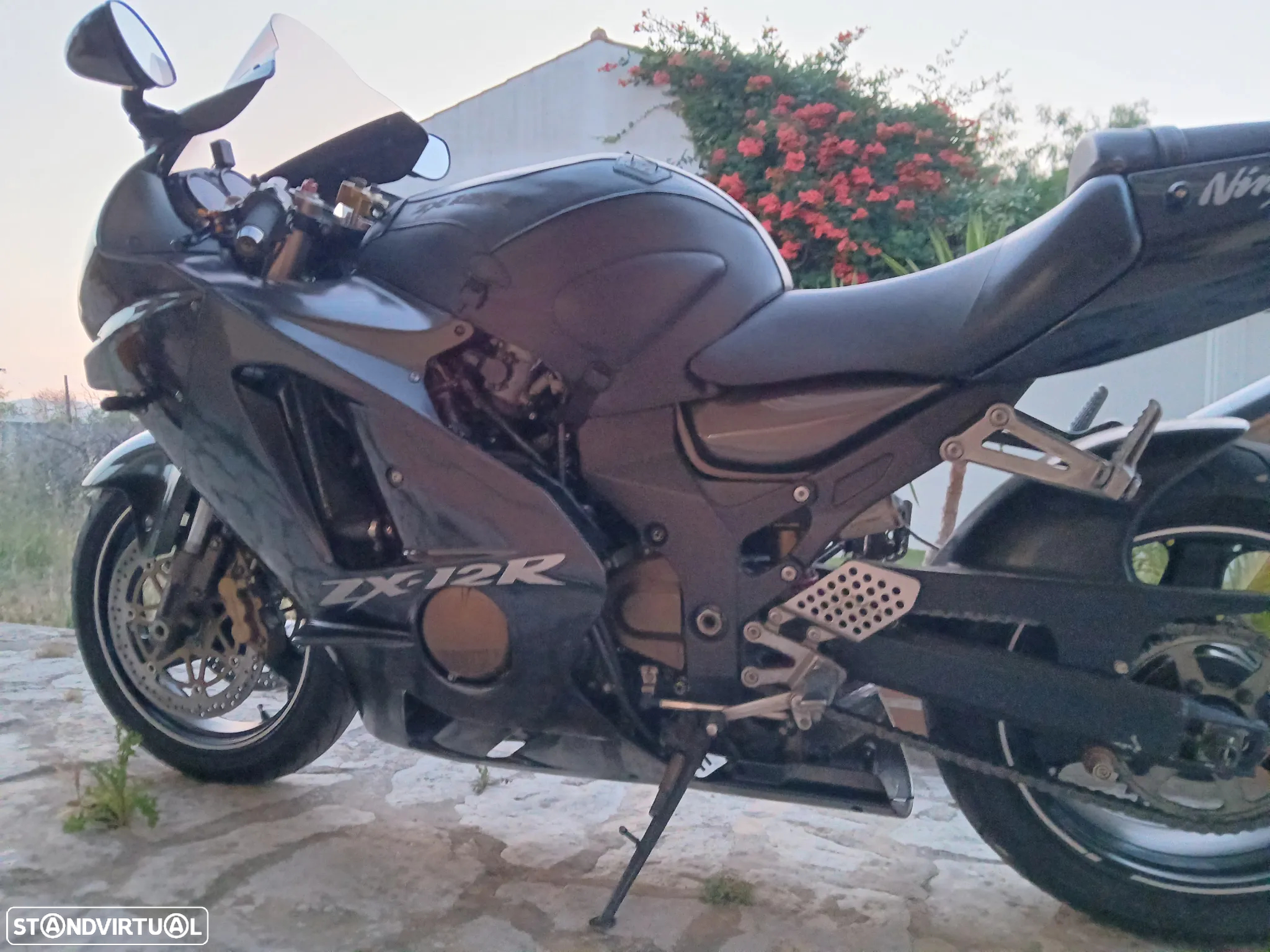Kawasaki Ninja Zx12r - 12