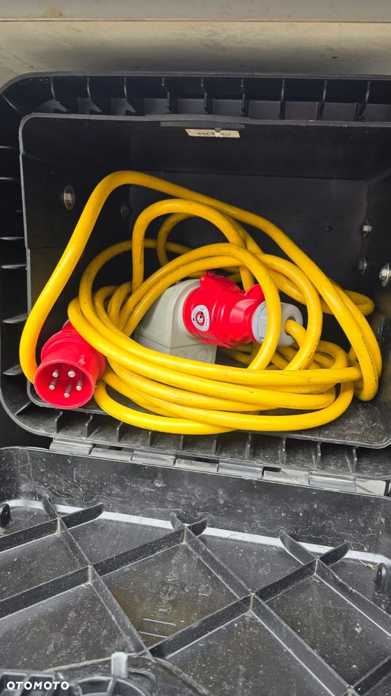 Scania G410 Euro 6  bez EGR 4x2 chłodnia full air kurierka rama do zabudowy import Szwajcaria piękny stan! - 16