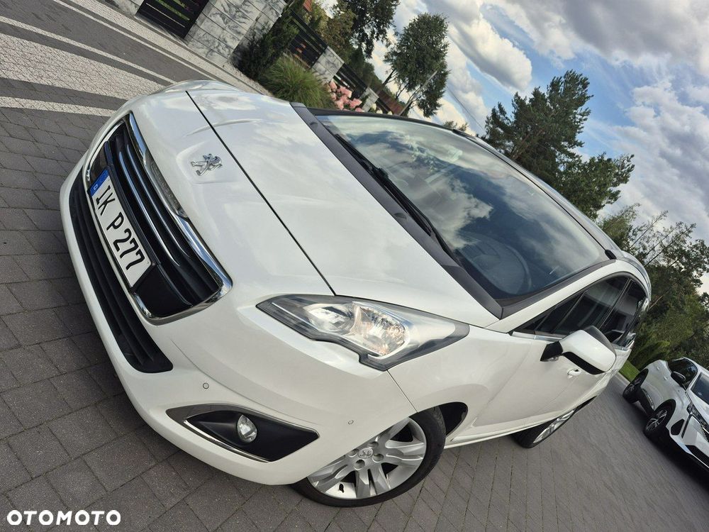 Peugeot 5008 - 8