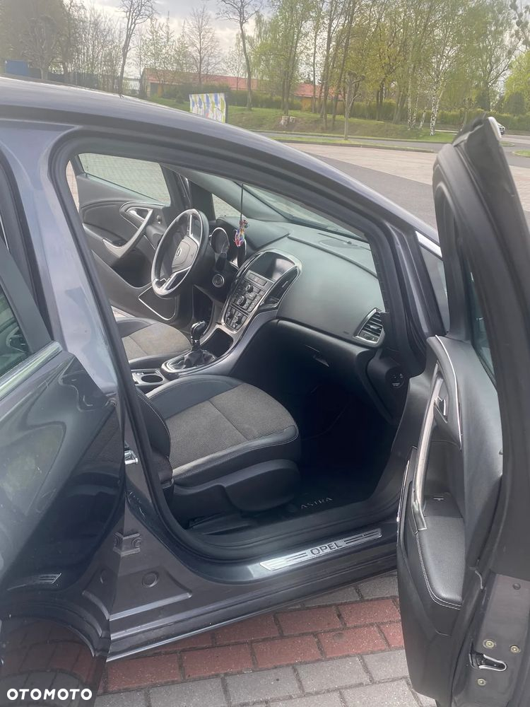Opel Astra IV 1.7 CDTI Cosmo - 19