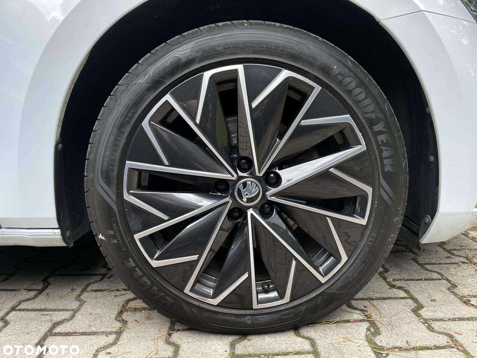 Skoda Superb 2.0 TDI SCR L&K DSG - 20