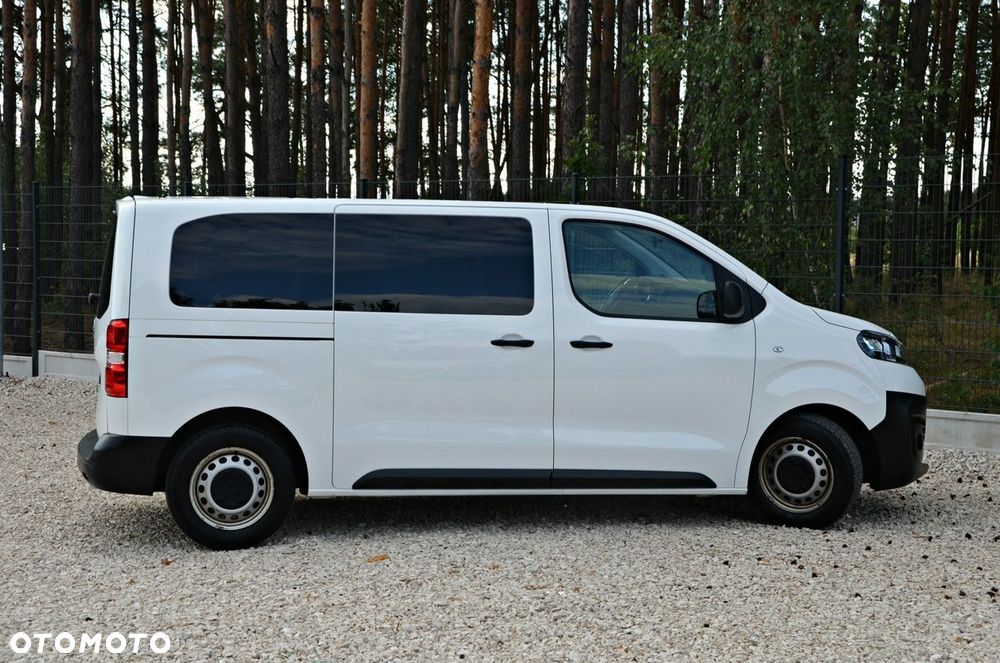 Opel Vivaro Kombi Long 2,8t Enjoy - 24