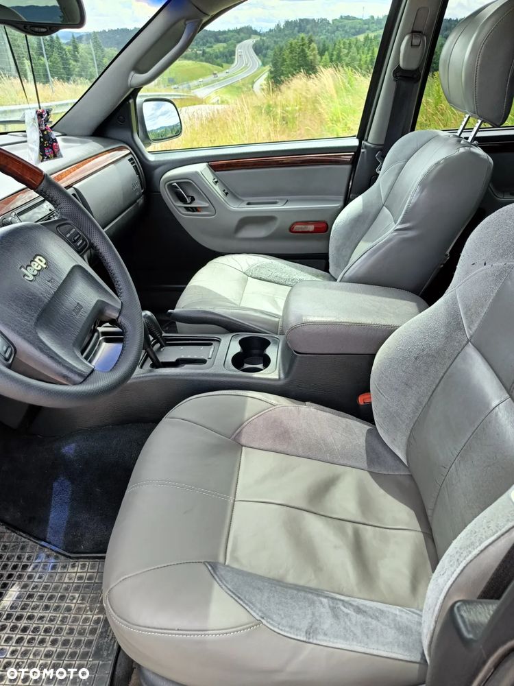 Jeep Grand Cherokee 2.7 CRD Overland - 19