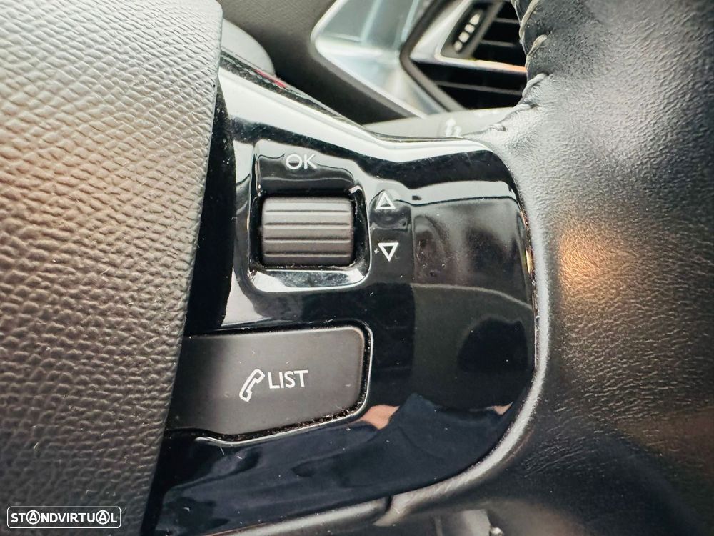 Peugeot 308 1.6 BlueHDi Style - 16