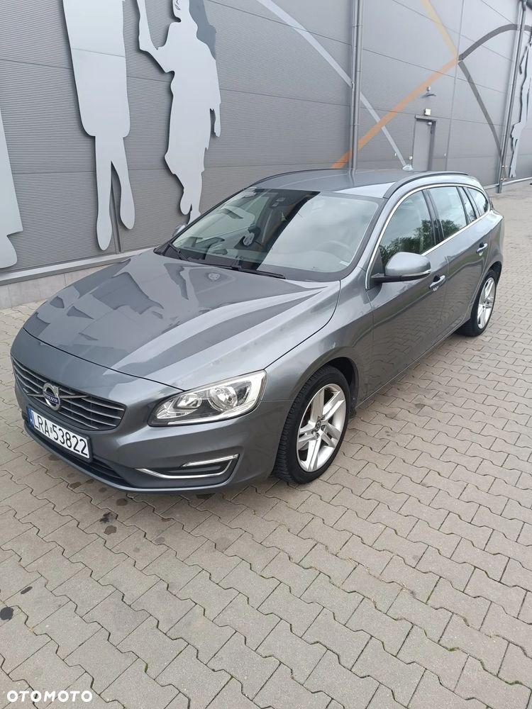 Volvo V60 D2 Drive-E Summum - 1