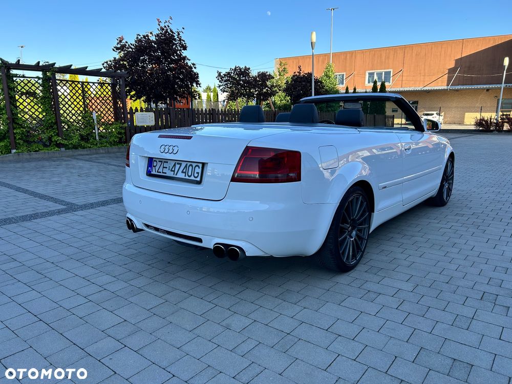 Audi A4 Cabrio - 4