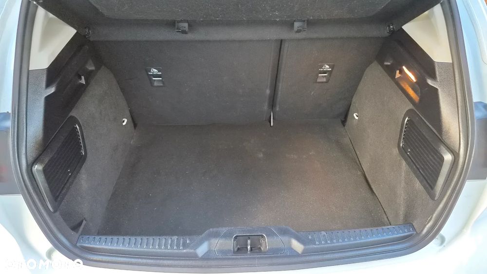 Ford Focus - 23