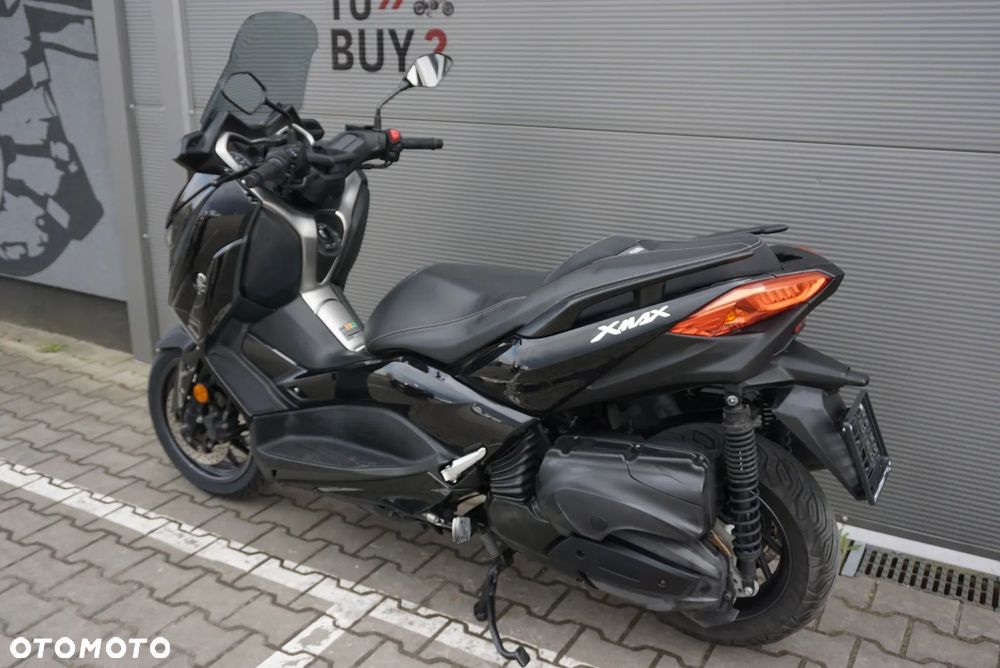 Yamaha X-max - 12