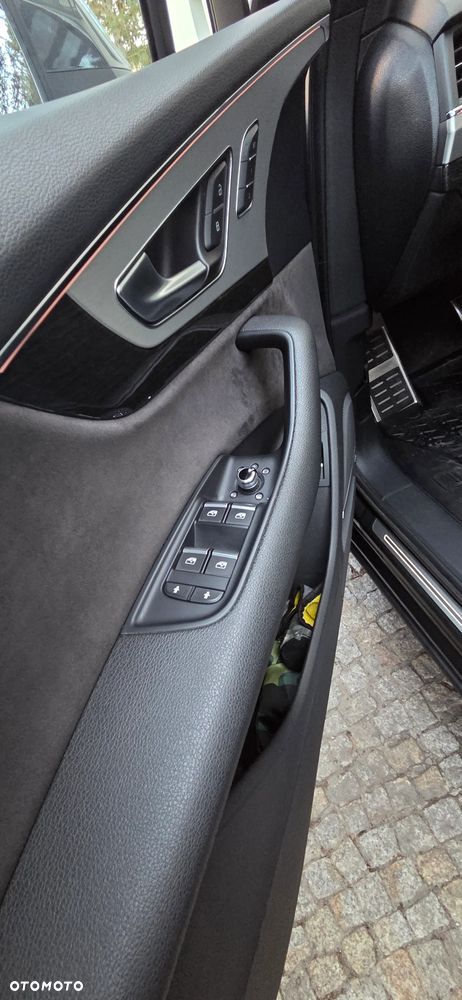 Audi Q7 - 10