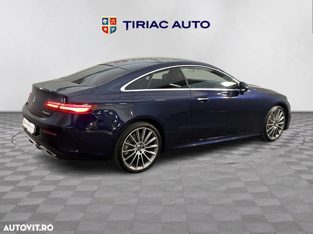 Mercedes-Benz E 400 Coupe 4MATIC Aut. - 5