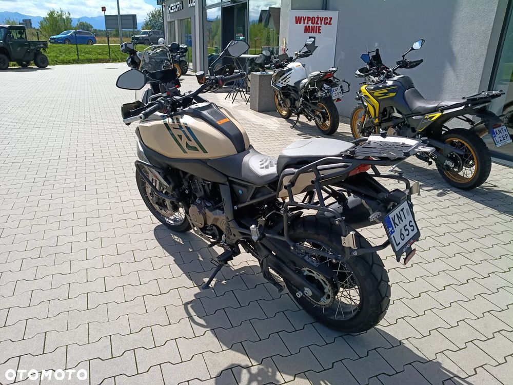 QJMOTOR SRT 600SX - 6