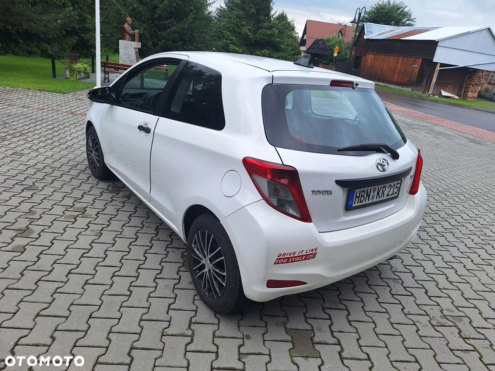 Toyota Yaris - 14