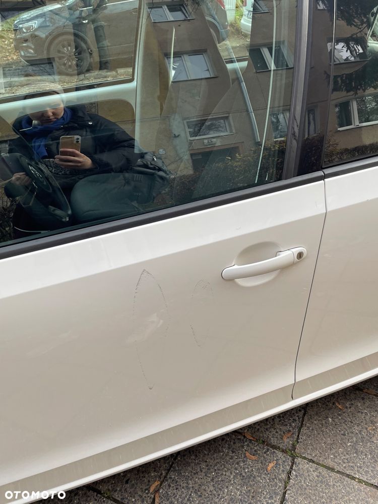 Volkswagen up! 1.0 move - 14