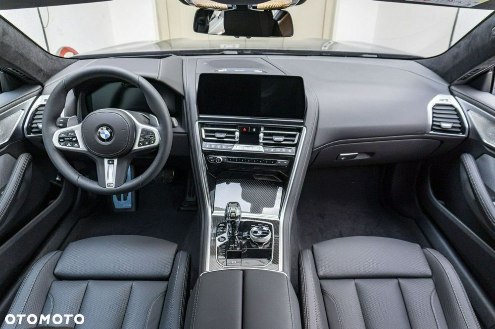 BMW Seria 8 - 15