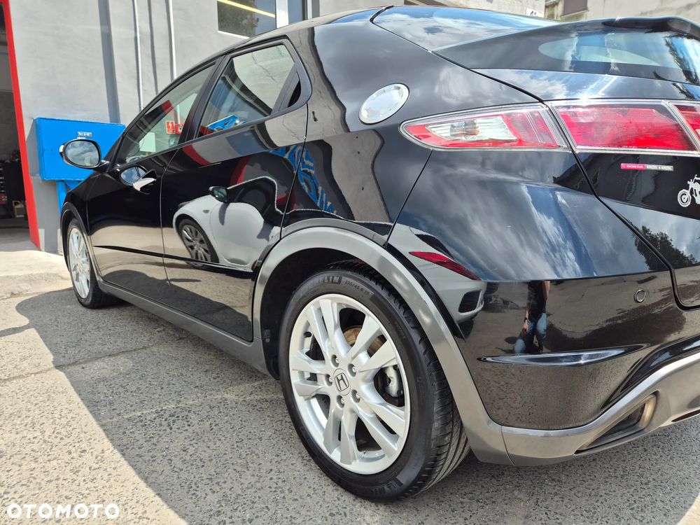 Honda Civic 1.8 Sport - 9