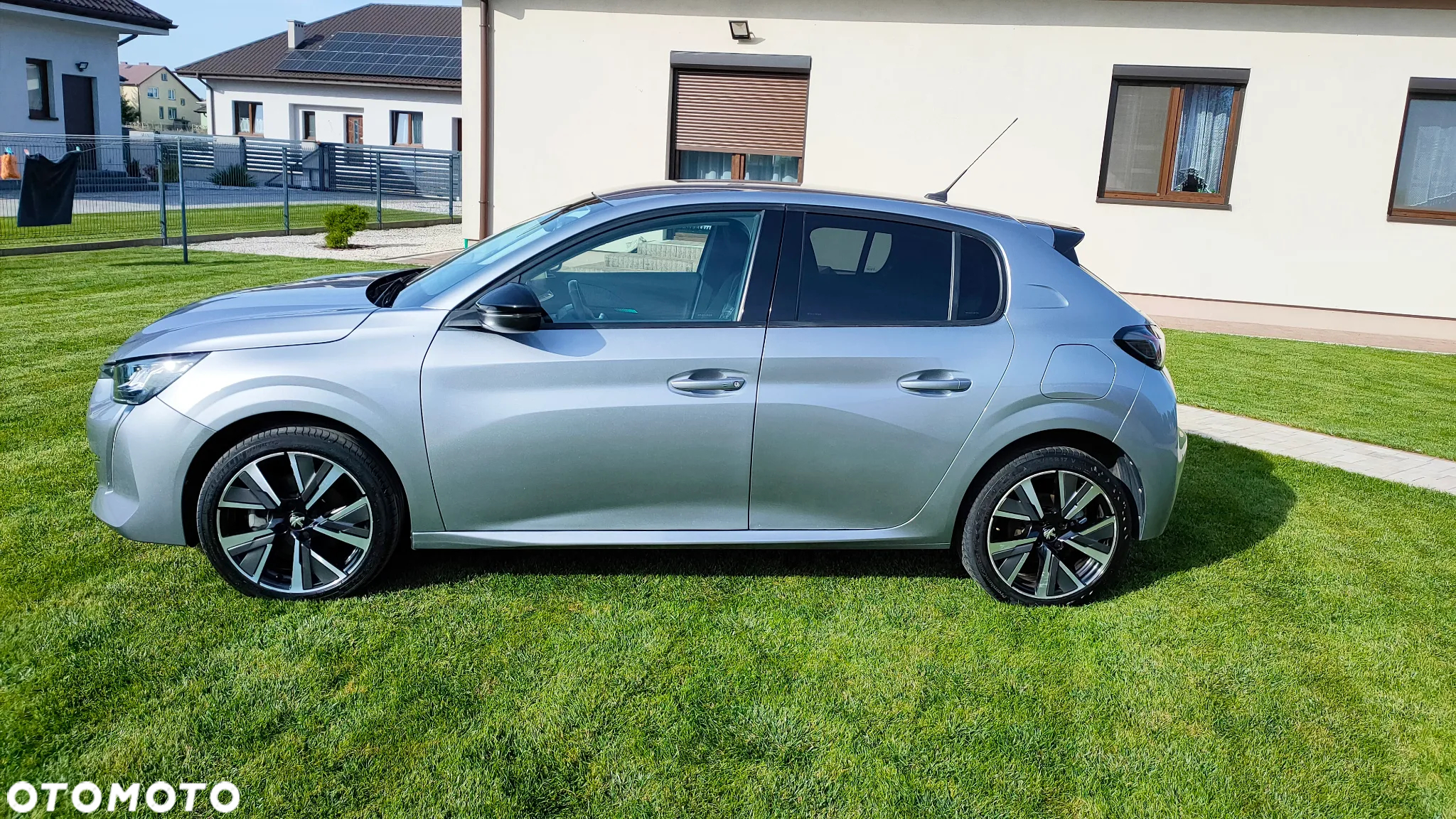 Peugeot 208 PureTech 100 Allure - 6