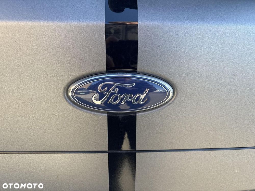 Ford Tourneo Connect - 20