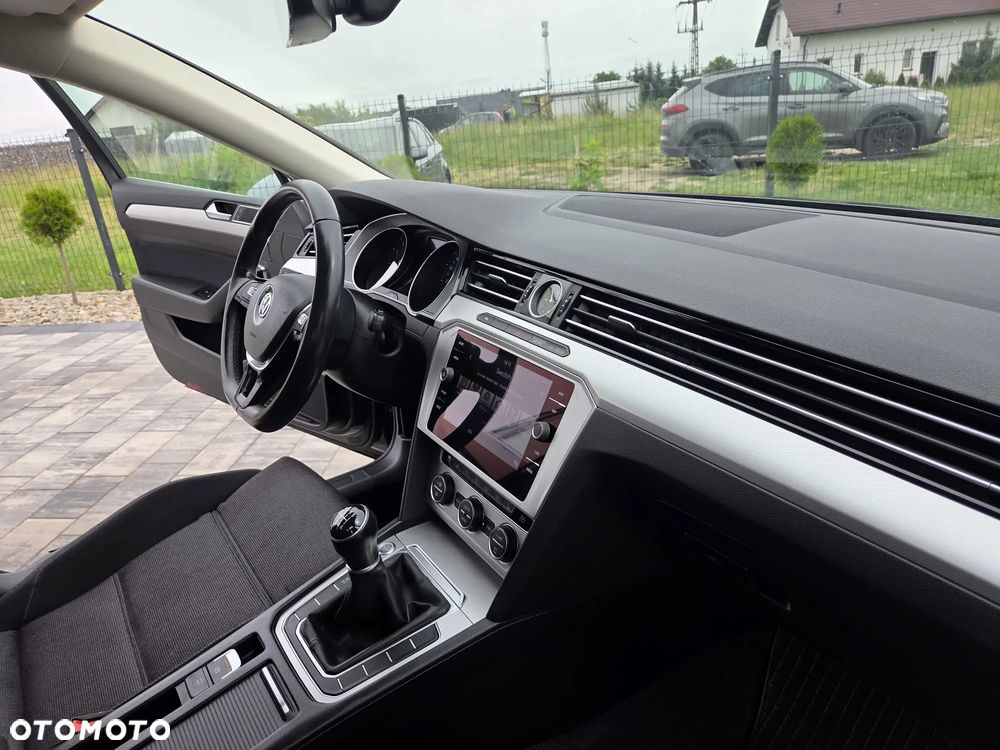 Volkswagen Passat 1.4 TSI BMT Comfortline - 21
