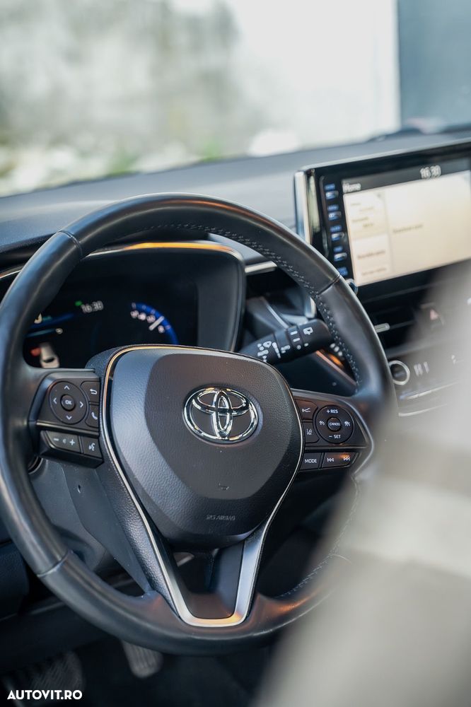 Toyota Corolla 1.8 HSD Exclusive - 18