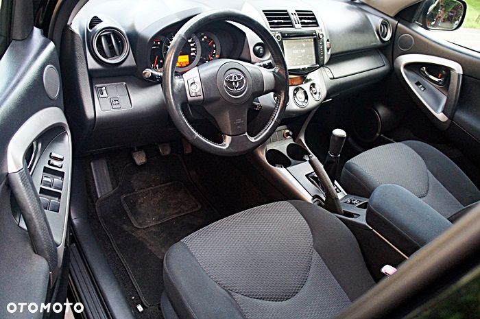 Toyota RAV4 2.0 4x4 Sol - 18