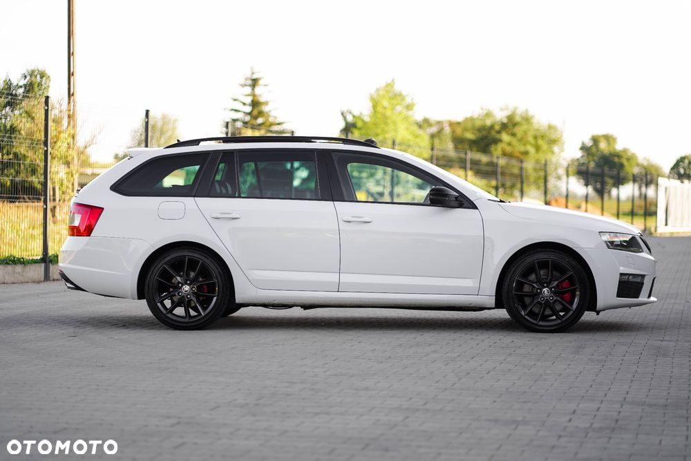 Skoda Octavia 2.0 TDI RS DSG - 6