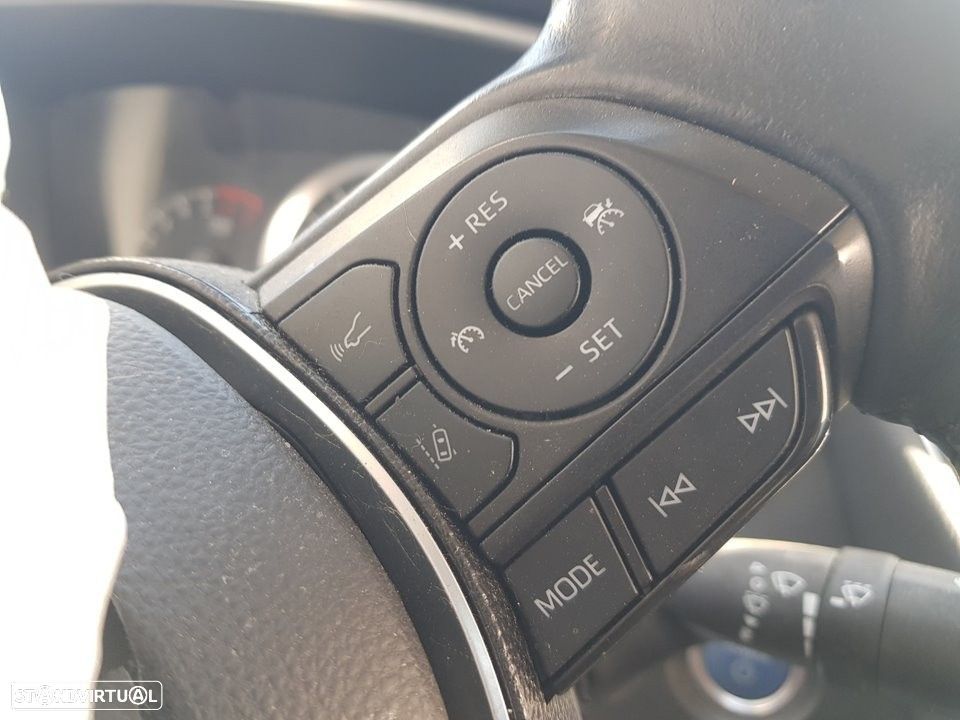 VOLANTE TOYOTA COROLLA SEDAN 2021 - - 4