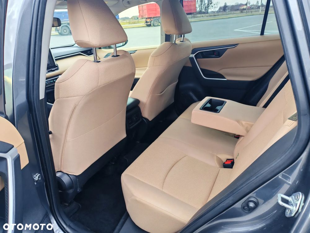 Toyota RAV4 - 13