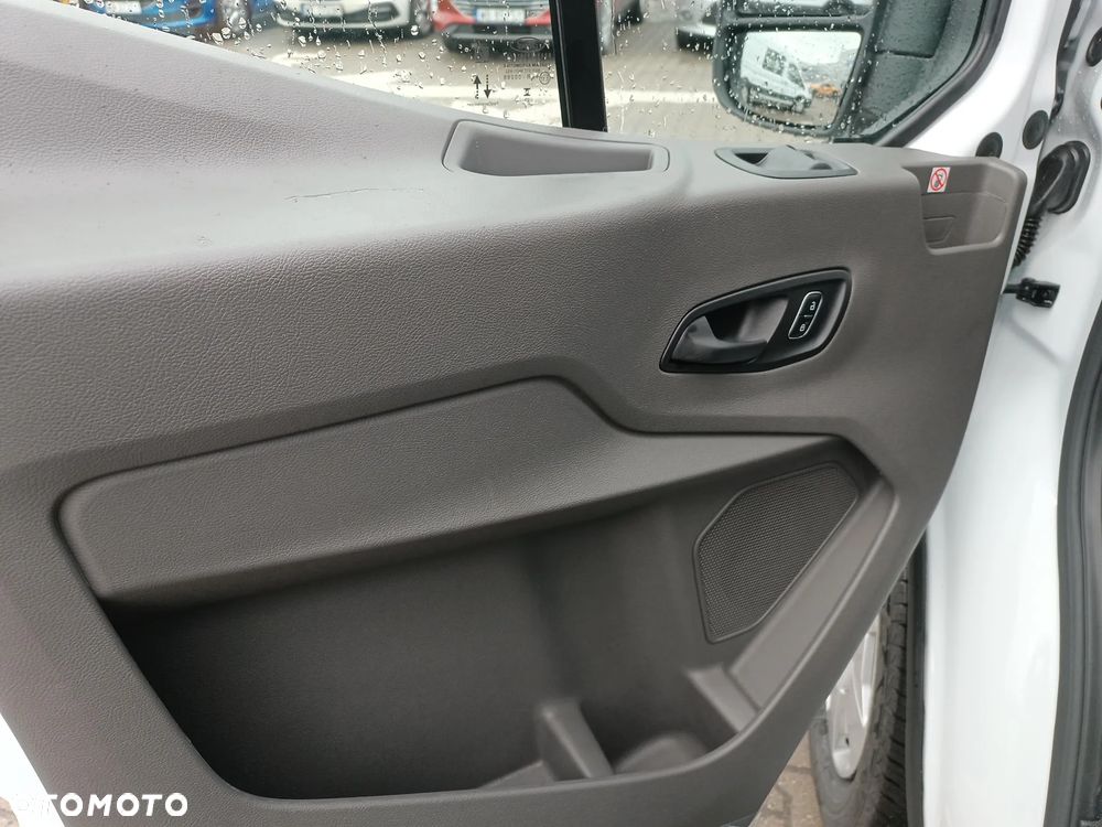Ford Transit - 10