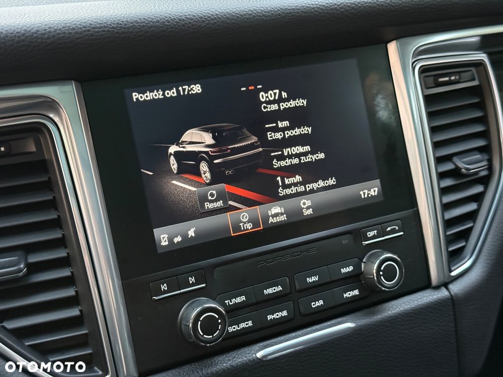 Porsche Macan Standard - 28