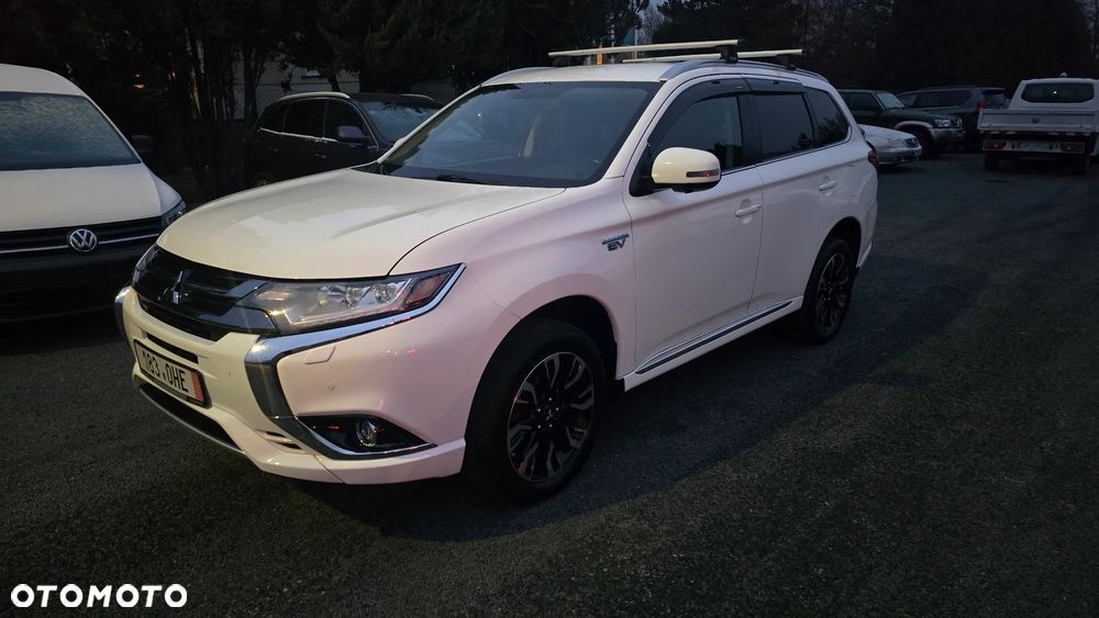 Mitsubishi Outlander 2.0 4WD - 3