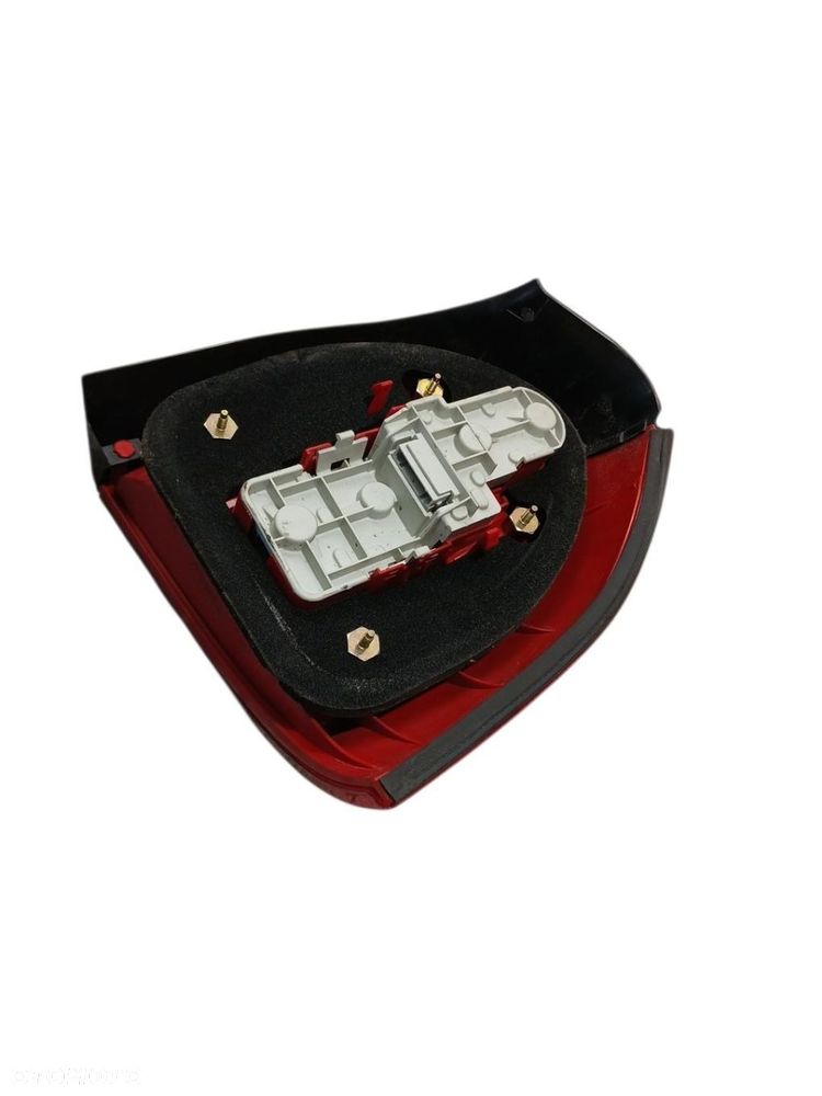 LAMPA LEWA TYLNA TYŁ AUDI A3 8L 3D 8L0945095B A3 8L 3D - 4